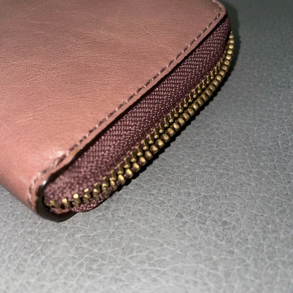 Marc By Marc Jacobs Wallet - Picture 6 of 8